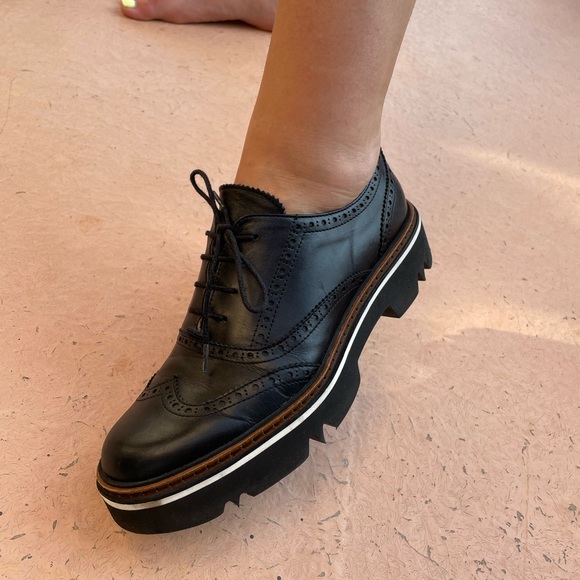 Original Italian-made leather loafers by Pollini - Picture 4 of 4